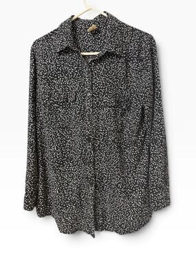 Faded Glory Black and White Polka Dot Button Down Shirt Size M
